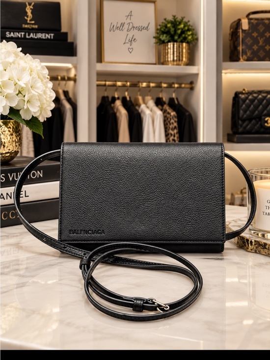 Balenciaga Handbags - Balenciaga Black Pebbled Leather Crossbody